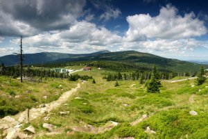 Letní panorama Krkonoš